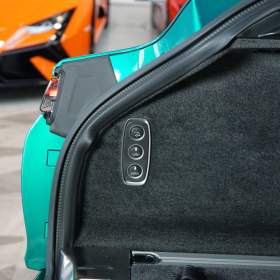 Foto inzerátu Aston Martin DBX AMR23 PACK*TAŽNÉ*NEZ.TOP*CARBO