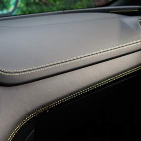 Foto inzerátu Aston Martin DBX AMR23 PACK*TAŽNÉ*NEZ.TOP*CARBO