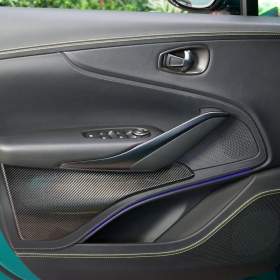 Foto inzerátu Aston Martin DBX AMR23 PACK*TAŽNÉ*NEZ.TOP*CARBO