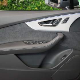 Foto inzerátu Audi Q7 50 TDI*S-LINE*TAŽNÉ*OLED*NEZ.T