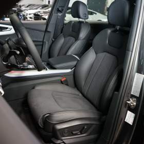 Foto inzerátu Audi Q7 50 TDI*S-LINE*TAŽNÉ*OLED*NEZ.T