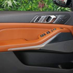 Foto inzerátu BMW X5 M50i*390kW*H/K*TAŽNÉ*ZÁRUKA*CZ