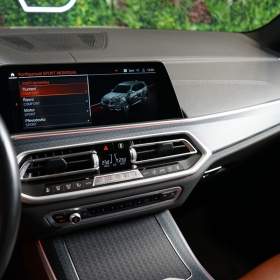 Foto inzerátu BMW X5 M50i*390kW*H/K*TAŽNÉ*ZÁRUKA*CZ