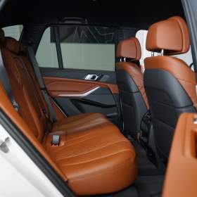 Foto inzerátu BMW X5 M50i*390kW*H/K*TAŽNÉ*ZÁRUKA*CZ