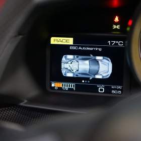 Foto inzerátu Ferrari 488 PISTA*LIFT*CARBON*NAVI*ZÁRUKA