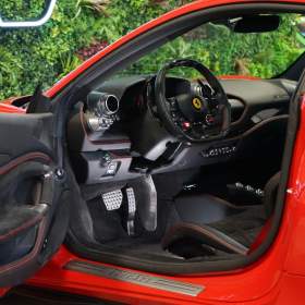 Foto inzerátu Ferrari F8 TRIBUTO*LIFT*CARBON*DAYTONA