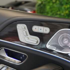 Foto inzerátu Mercedes-Benz GLS 400d*4M*AMG*PANO*NEZ.TOP.*BURM