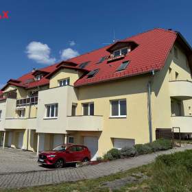Prodej hezkého moderního bytu 3+kk (64 m²) s balkonem a garáží, ul. Na Vyhlídce, Velká Bystřice / 19461685