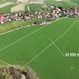 Prodej pozemku 24 002 m2 v obci Spálov / 19461826