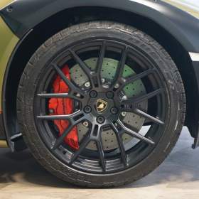 Foto inzerátu Lamborghini Huracán STERRATO*5.2l V10*63 LOGO*SPOR