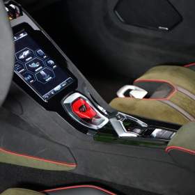 Foto inzerátu Lamborghini Huracán STERRATO*5.2l V10*63 LOGO*SPOR