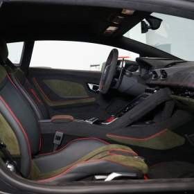 Foto inzerátu Lamborghini Huracán STERRATO*5.2l V10*63 LOGO*SPOR