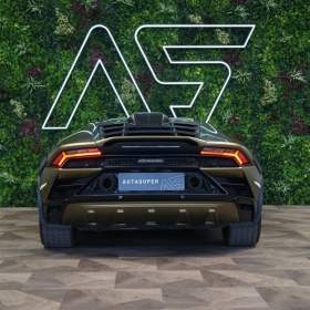 Foto inzerátu Lamborghini Huracán STERRATO*5.2l V10*63 LOGO*SPOR