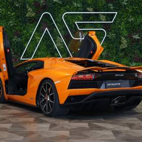 Foto inzerátu Lamborghini Aventador S*SENSONUM*KAMERA*LIFT