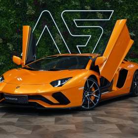 Foto inzerátu Lamborghini Aventador S*SENSONUM*KAMERA*LIFT