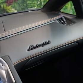 Foto inzerátu Lamborghini Aventador S*SENSONUM*KAMERA*LIFT