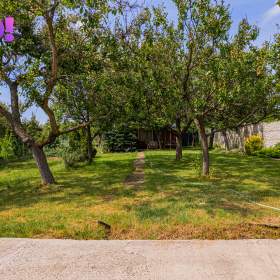 Foto inzerátu Prodej stavebního pozemku, 1021 m², Dobšice, okres Znojmo