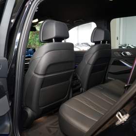 Foto inzerátu BMW X5 40d*xDRIVE*H/K*TAŽNÉ*HUD*INDIV