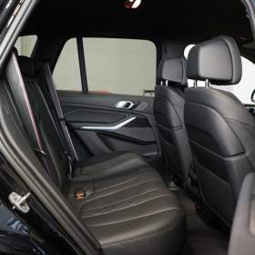 Foto inzerátu BMW X5 40d*xDRIVE*H/K*TAŽNÉ*HUD*INDIV