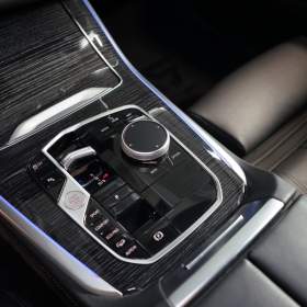 Foto inzerátu BMW X5 40d*xDRIVE*H/K*TAŽNÉ*HUD*INDIV