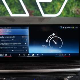 Foto inzerátu BMW X5 40d*xDRIVE*H/K*TAŽNÉ*HUD*INDIV