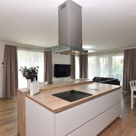 Nabízíme prodej domu, novostavby 5+kk, cca 242 m2 s terasou a dvojgaráží v obci Dolany u Olomouce / 19483945