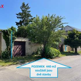 Prodej stavebního zasíťovaného pozemku o výměře 440 m² v centru obce Žerůvky, blízko Olomouce / 19484426