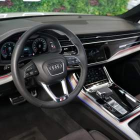 Foto inzerátu Audi Q7 50 TDI*S-LINE*TAŽNÉ*OLED*NEZ.T