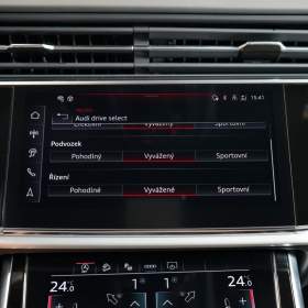 Foto inzerátu Audi Q7 50 TDI*S-LINE*TAŽNÉ*OLED*NEZ.T