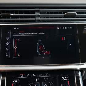 Foto inzerátu Audi Q7 50 TDI*S-LINE*TAŽNÉ*OLED*NEZ.T
