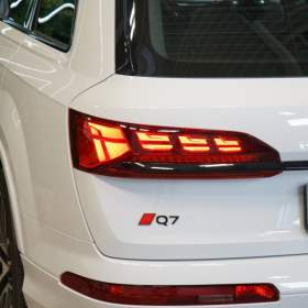 Foto inzerátu Audi Q7 50 TDI*S-LINE*TAŽNÉ*OLED*NEZ.T