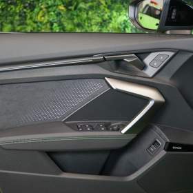 Foto inzerátu Audi RS 3 LIMO*FACELIFT*SONOS*HUD*ZÁRUKA