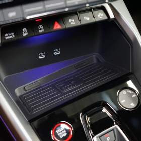 Foto inzerátu Audi RS 3 LIMO*FACELIFT*SONOS*HUD*ZÁRUKA