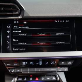 Foto inzerátu Audi RS 3 LIMO*FACELIFT*SONOS*HUD*ZÁRUKA