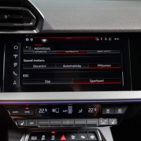 Foto inzerátu Audi RS 3 LIMO*FACELIFT*SONOS*HUD*ZÁRUKA