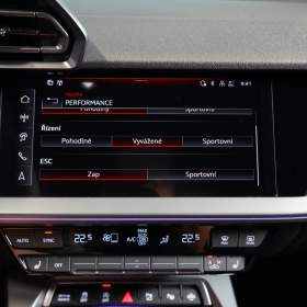 Foto inzerátu Audi RS 3 LIMO*FACELIFT*SONOS*HUD*ZÁRUKA