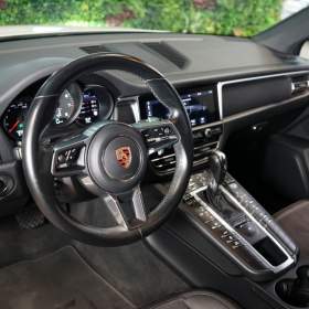 Foto inzerátu Porsche Macan PANO*CAMERA*LED*