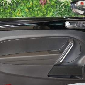 Foto inzerátu Volkswagen Beetle *CLUB*MANUAL*LED*