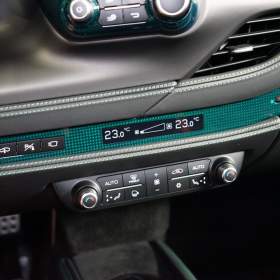 Foto inzerátu Ferrari F8 TRIBUTO*TAILOR MADE*360*CARBON