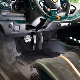 Foto inzerátu Ferrari F8 TRIBUTO*TAILOR MADE*360*CARBON