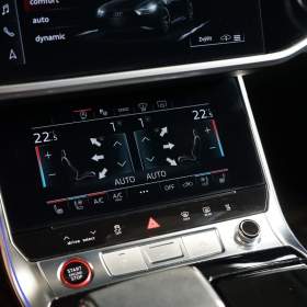 Foto inzerátu Audi RS 6 AVANT*MATRIX*360*HUS*PANO*TAŽ*