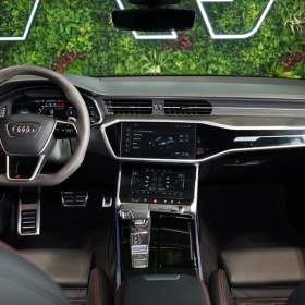 Foto inzerátu Audi RS 6 AVANT*MATRIX*360*HUS*PANO*TAŽ*