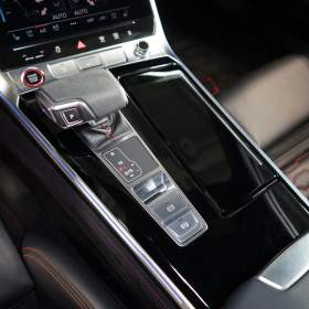 Foto inzerátu Audi RS 6 AVANT*MATRIX*360*HUS*PANO*TAŽ*