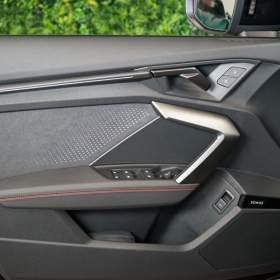 Foto inzerátu Audi RS 3 SPORTBACK*SONOS*360*MATRIX*NAP