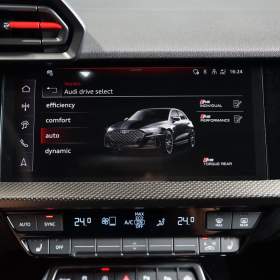 Foto inzerátu Audi RS 3 SPORTBACK*SONOS*360*MATRIX*NAP