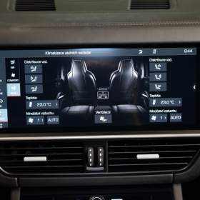 Foto inzerátu Porsche Cayenne TURBO*PCCB*PDCC*TAŽNÉ*ZÁRUKA
