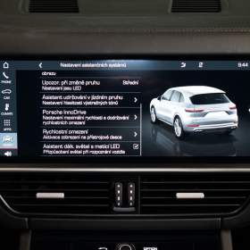 Foto inzerátu Porsche Cayenne TURBO*PCCB*PDCC*TAŽNÉ*ZÁRUKA