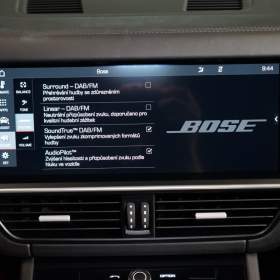 Foto inzerátu Porsche Cayenne TURBO*PCCB*PDCC*TAŽNÉ*ZÁRUKA