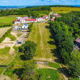 Foto inzerátu Prodej stavebního pozemku 6 016 m² Stará Ves