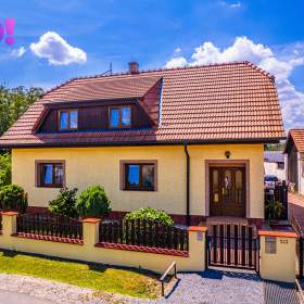 Foto inzerátu Prodej dvougeneračního rodinného domu, 442 m², pozemek 2 875 m², Červenka